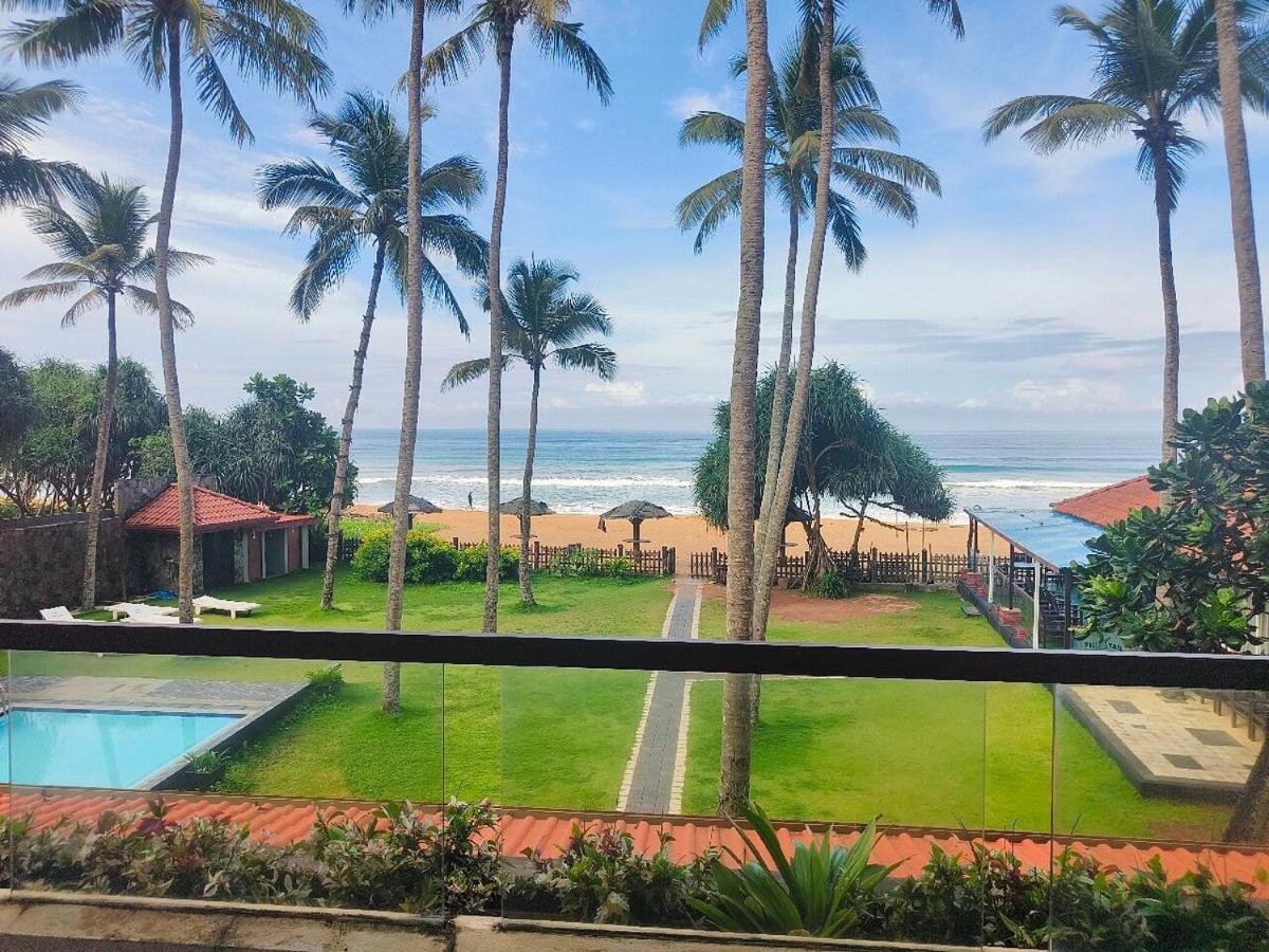 Blue Beach Hotel Wadduwa Exterior foto