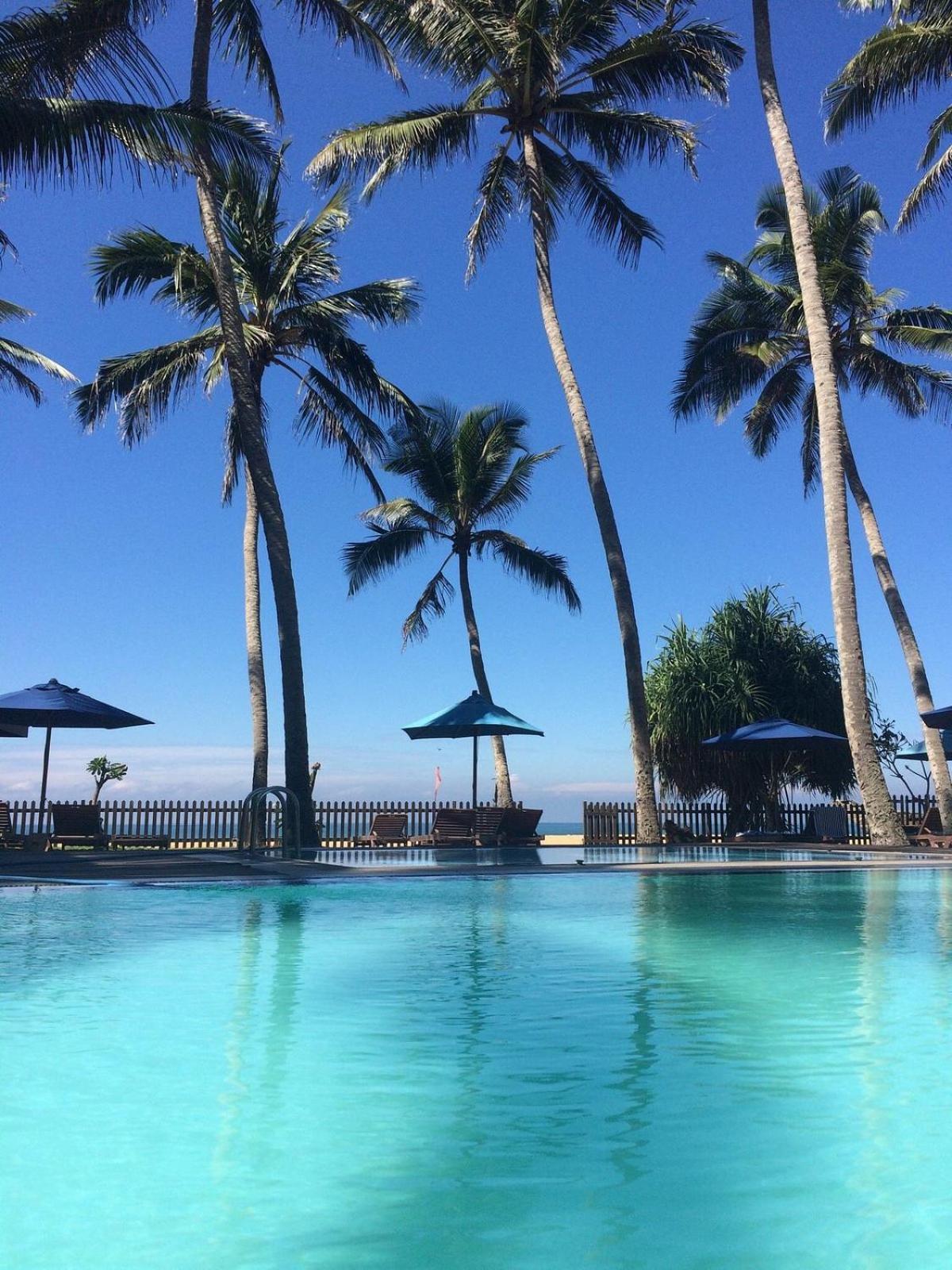 Blue Beach Hotel Wadduwa Exterior foto